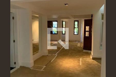 Casa à venda com 3 quartos, 300m² em Jardins, São Paulo