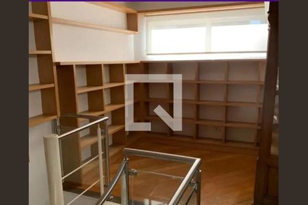 Casa à venda com 3 quartos, 300m² em Jardins, São Paulo