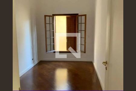 Casa à venda com 3 quartos, 300m² em Jardins, São Paulo