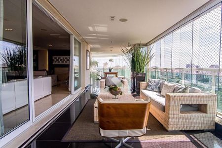 Apartamento para alugar com 4 quartos, 355m² em Jardim Analia Franco, São Paulo