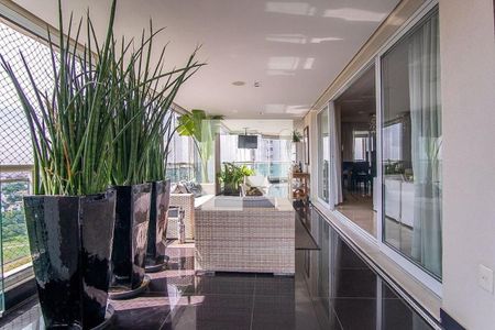 Apartamento para alugar com 4 quartos, 355m² em Jardim Analia Franco, São Paulo