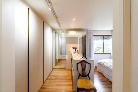 Apartamento à venda com 4 quartos, 310m² em Vila Suzana, São Paulo