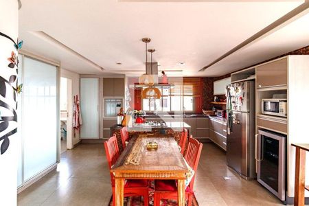 Apartamento à venda com 4 quartos, 310m² em Vila Suzana, São Paulo