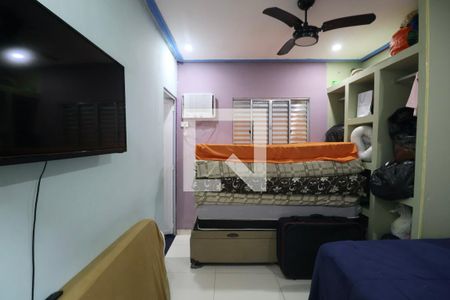 Quarto Suíte de casa para alugar com 2 quartos, 190m² em Jardim Virginia, Guarujá