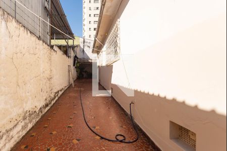 Garagem de casa à venda com 2 quartos, 219m² em Perdizes, São Paulo