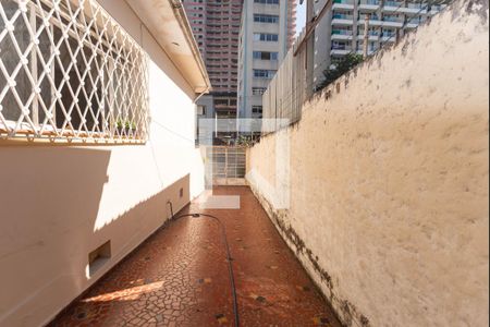 Garagem de casa à venda com 2 quartos, 219m² em Perdizes, São Paulo