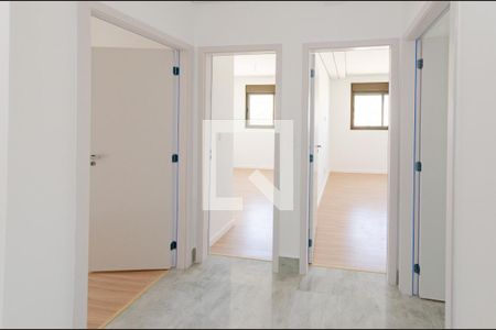 Corredor de apartamento para alugar com 3 quartos, 104m² em Buritis, Belo Horizonte