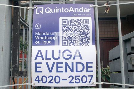 Plaquinha de apartamento à venda com 2 quartos, 63m² em Santana, Porto Alegre