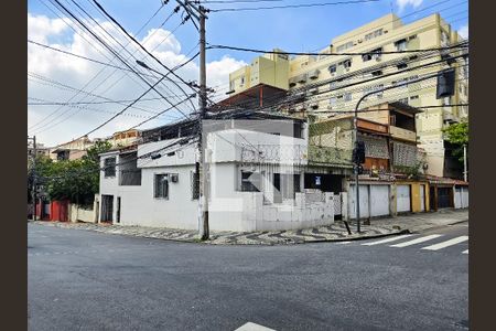 Fachada de casa à venda com 3 quartos, 175m² em Méier, Rio de Janeiro