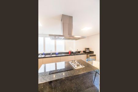 Cozinha de casa de condomínio à venda com 3 quartos, 444m² em Alphaville, Santana de Parnaíba