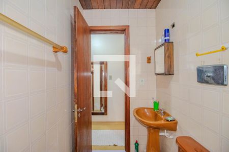 Banheiro de apartamento à venda com 2 quartos, 79m² em Morro Santana, Porto Alegre