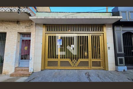 Fachada de casa à venda com 4 quartos, 130m² em Vila Santo Estevão, São Paulo