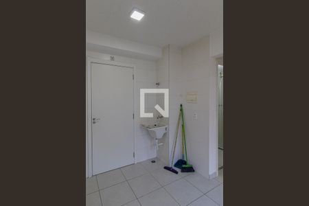 Sala/Cozinha de apartamento para alugar com 2 quartos, 32m² em Fazenda Aricanduva, São Paulo