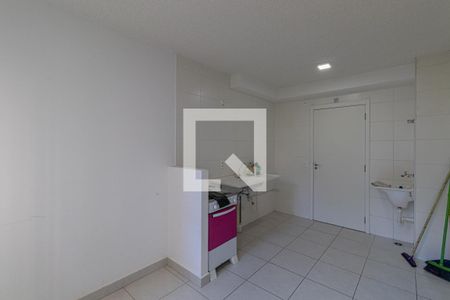 Sala/Cozinha de apartamento para alugar com 2 quartos, 32m² em Fazenda Aricanduva, São Paulo