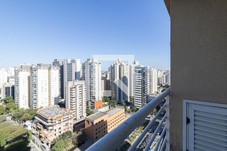 Varanda de kitnet/studio à venda com 1 quarto, 26m² em Indianópolis, São Paulo