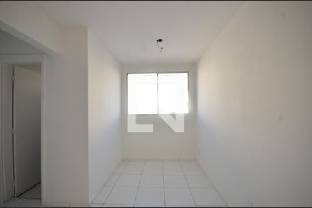 Sala de apartamento para alugar com 2 quartos, 42m² em Campo Grande, Rio de Janeiro