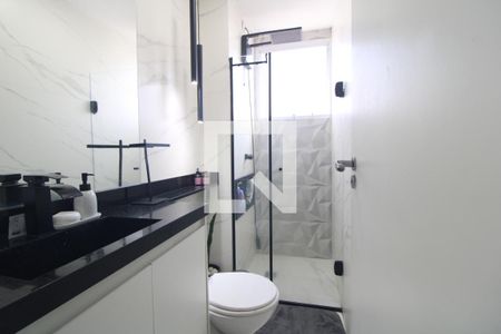 Banheiro de apartamento à venda com 2 quartos, 44m² em Usina Piratininga, São Paulo