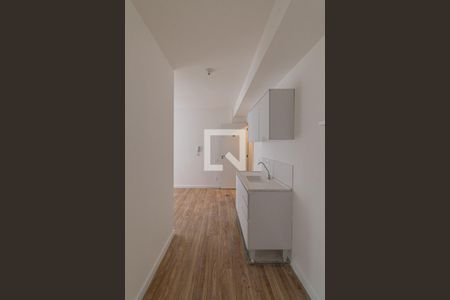 Sala/Cozinha de apartamento à venda com 2 quartos, 36m² em Vila Guilhermina, São Paulo