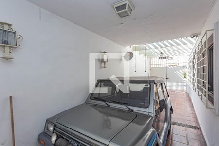 Garagem de casa para alugar com 3 quartos, 200m² em Vila Gumercindo, São Paulo