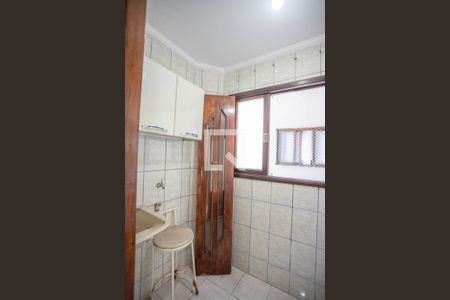 Área de serviço de apartamento para alugar com 2 quartos, 55m² em Conceição, Diadema