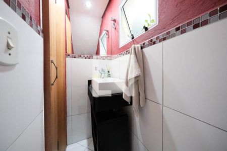 Lavabo 1 de casa à venda com 3 quartos, 160m² em Vila Nhocuné, São Paulo