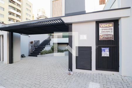 Fachada de casa à venda com 3 quartos, 124m² em Jardim Santa Ines, São Paulo