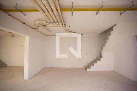 Garagem de casa à venda com 3 quartos, 124m² em Jardim Santa Ines, São Paulo