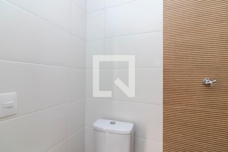 Banheiro 2 de casa de condomínio à venda com 3 quartos, 124m² em Jardim Santa Ines, São Paulo