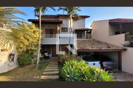 Fachada de casa de condomínio à venda com 4 quartos, 276m² em Parque da Hipica, Campinas
