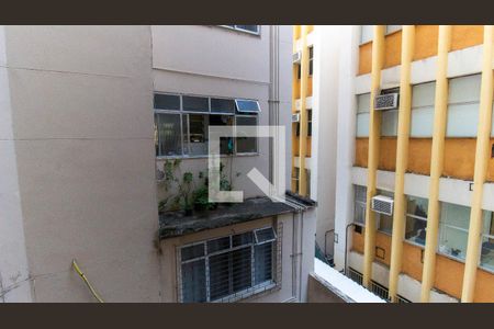 Vista Sala de apartamento para alugar com 1 quarto, 68m² em Centro, Niterói