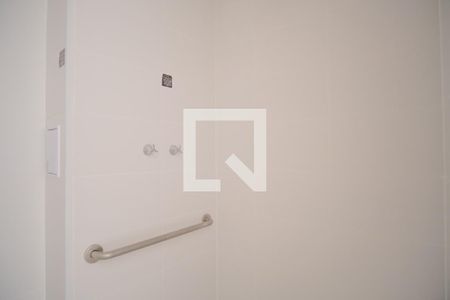 Banheiro de kitnet/studio para alugar com 1 quarto, 24m² em Tatuapé, São Paulo