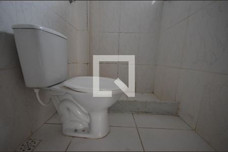 Banheiro de kitnet/studio para alugar com 1 quarto, 40m² em Campo Grande, Rio de Janeiro