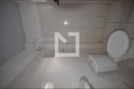 Banheiro de kitnet/studio para alugar com 1 quarto, 40m² em Campo Grande, Rio de Janeiro