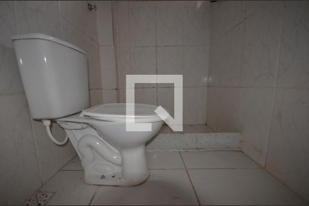 Banheiro de kitnet/studio para alugar com 1 quarto, 40m² em Campo Grande, Rio de Janeiro