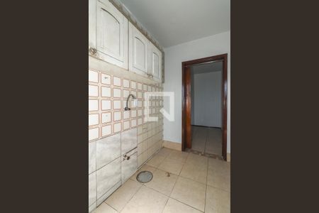 Cozinha de kitnet/studio para alugar com 0 quarto, 30m² em Floresta, Porto Alegre