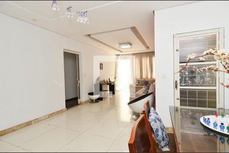 Sala de casa à venda com 4 quartos, 324m² em Colégio Batista, Belo Horizonte