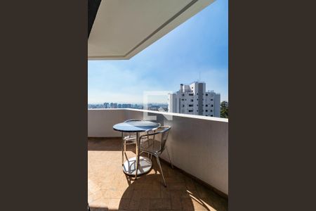 Sacada de apartamento à venda com 4 quartos, 185m² em Vila Suzana, São Paulo