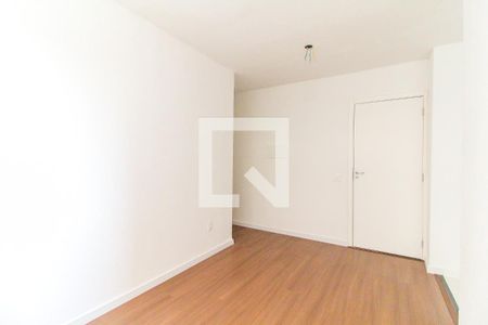 Sala de apartamento para alugar com 2 quartos, 43m² em Fazenda Caguaçu, São Paulo