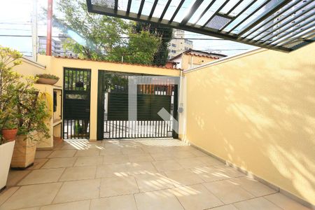 Garagem de casa para alugar com 3 quartos, 210m² em Jardim Colombo, São Paulo