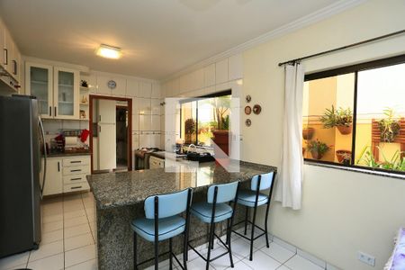 Cozinha de casa para alugar com 3 quartos, 210m² em Jardim Colombo, São Paulo