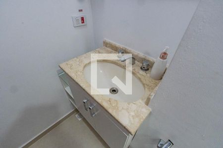 Banheiro da Kitnet 1 de apartamento à venda com 5 quartos, 350m² em Bosque da Saúde, São Paulo