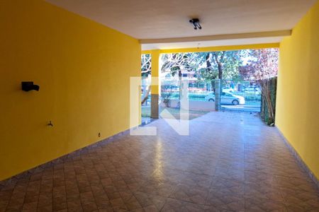 Garagem de casa à venda com 4 quartos, 390m² em Piratininga, Niterói