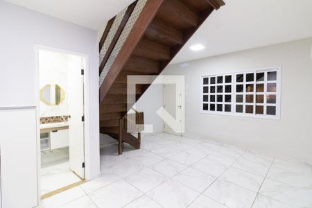 Sala de casa de condomínio à venda com 2 quartos, 100m² em Jaguaré, São Paulo