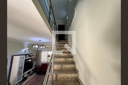 Escada de casa à venda com 3 quartos, 147m² em Casa Verde, São Paulo