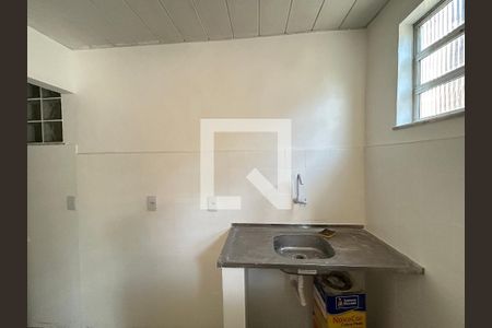Cozinha e Área de Serviço de casa para alugar com 1 quarto, 45m² em Cascadura, Rio de Janeiro