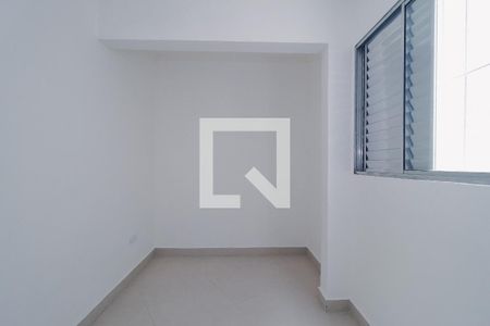 Quarto 2 de apartamento para alugar com 2 quartos, 46m² em Jardim Santa Rosa, Taboão da Serra