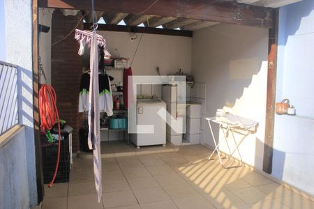 Área de Serviço de casa à venda com 2 quartos, 180m² em Jardim Santa Mena, Guarulhos