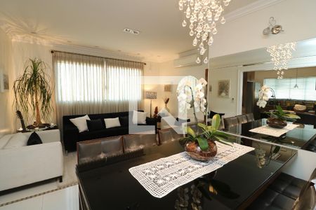 Sala de casa à venda com 4 quartos, 688m² em Vila Formosa, São Paulo