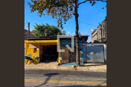 Fachada de casa à venda com 4 quartos, 250m² em Jardim Vergueiro, São Paulo