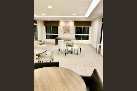 Apartamento à venda com 2 quartos, 65m² em Vila Gumercindo, São Paulo